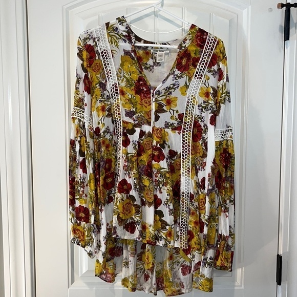 Beautiful floral hippie western boho oversized Flowy tunic top size medium - Picture 1 of 7